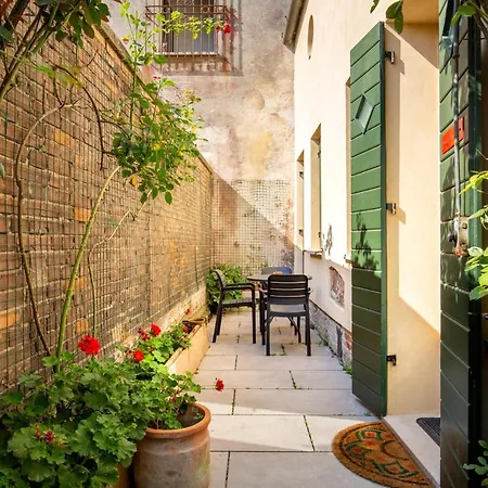 Al Campanile Madonna Dell'orto * Venice