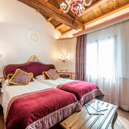 Monaco & Grand Canal 4* Velence