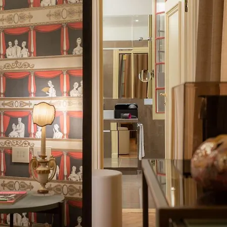 Hotel Eight Venezia 5*