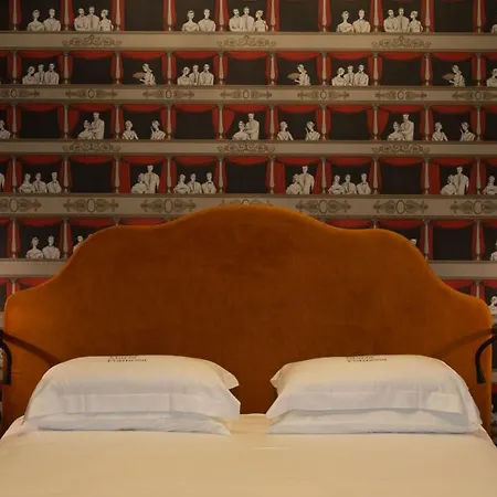 Eight Venezia