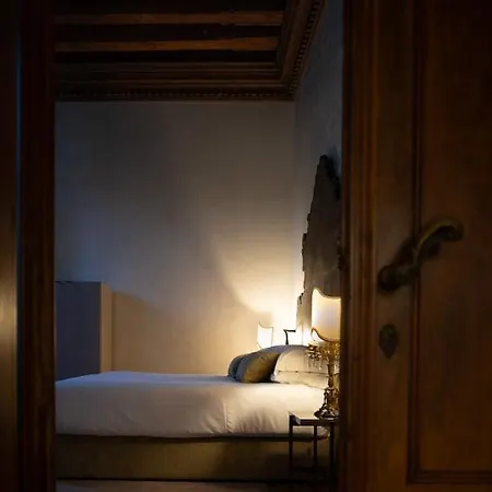 Eight Venezia 5* ונציה