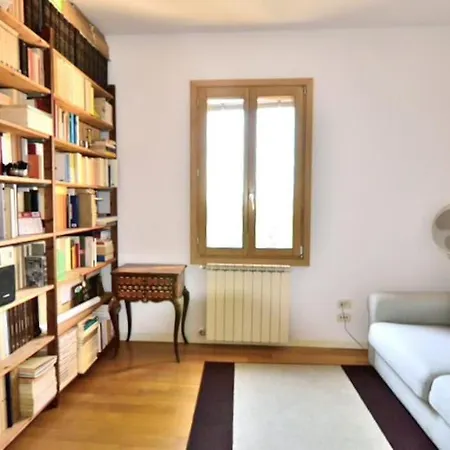 Apartment Savorgnan Tricamere Con Terrazza Venice