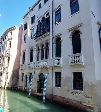 Eight Venezia Hotel