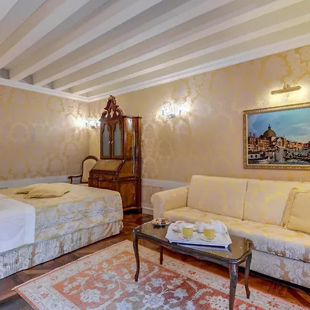 Hotel Canal Grande