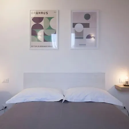 Bauhaus Apartment Venice