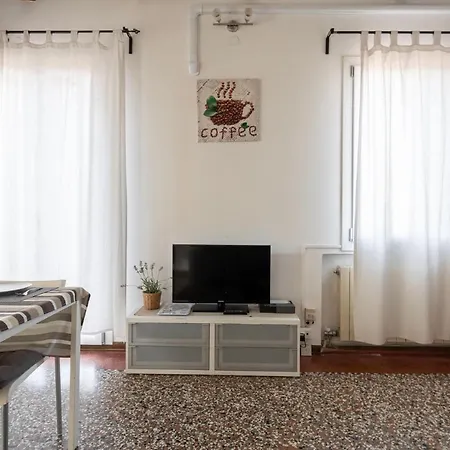 Ca' Giorgia Balcony House Apartment *