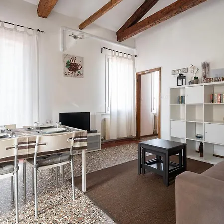 Ca' Giorgia Balcony House Apartment *
