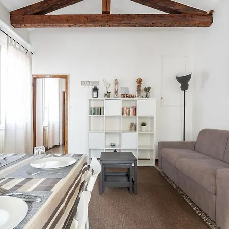 Ca' Giorgia Balcony House Apartment