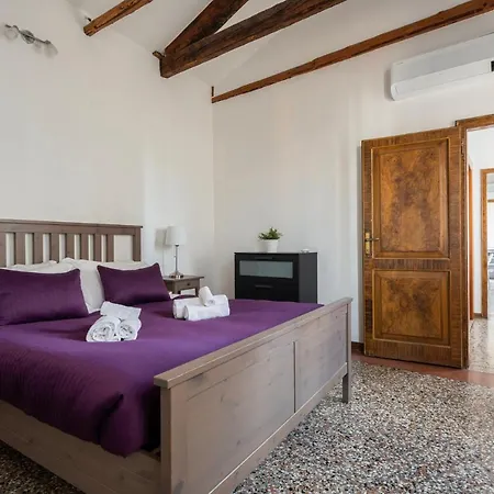 Ca' Giorgia Balcony House