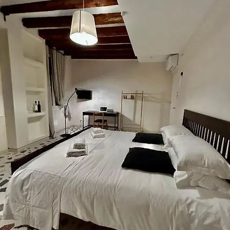 Farini Wi-fi Guest house *