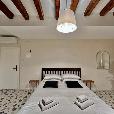 Farini Wi-fi Guest house *