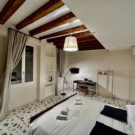 Farini Wi-fi Guest house Venice