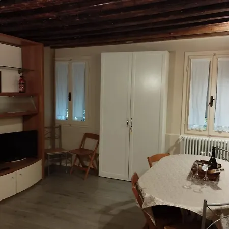 Ca Lirica Apartment *