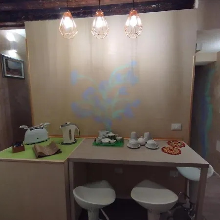 Ca Lirica Apartment *