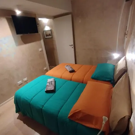 Ca Lirica Apartment *