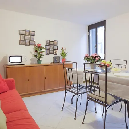 Guest house Santa Croce *
