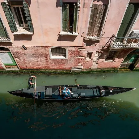 San Marco Boutique By Wonderful Italy * Venedig