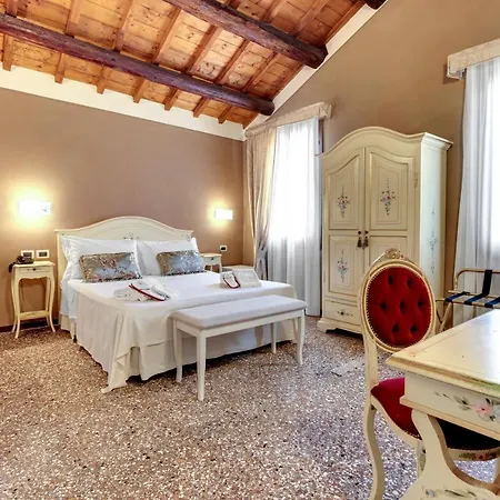 Ca' Riza 2* Venice