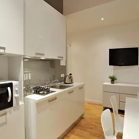 Garden Apartment *