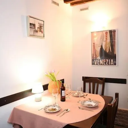 Apartment Grace In Venice