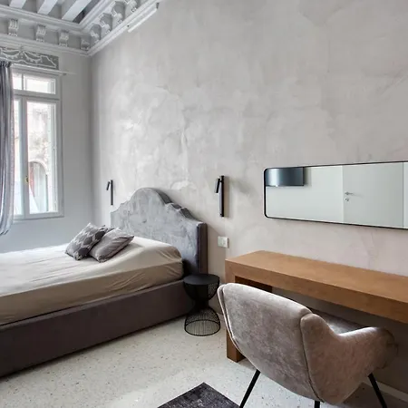 Palazzo Bonvicini 10 Apartment Venice