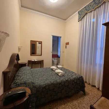 Hotel Fava 2*