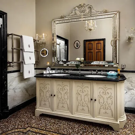 Danieli, Hotel