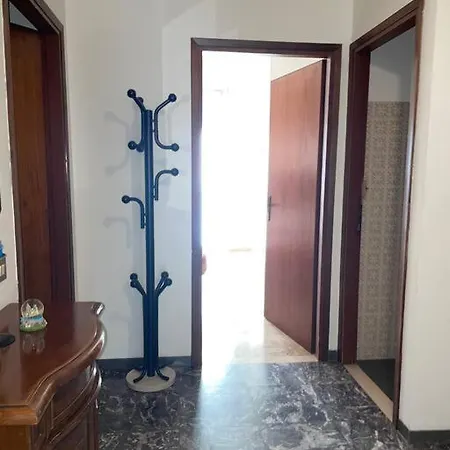 Iris Hosting Per Famiglie Apartment
