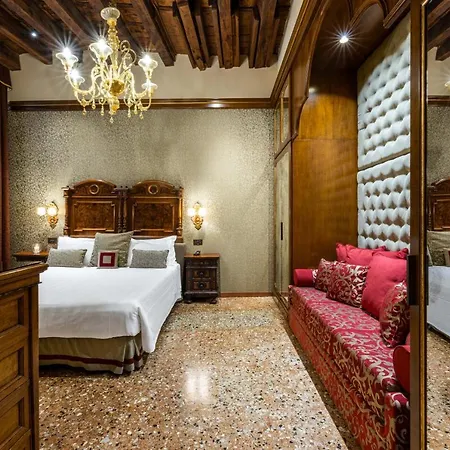 Palazzo Priuli 4*
