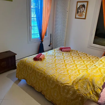 Beatiful Modern Flat Centre With Private Lounge Area Relax