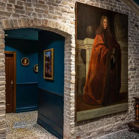 Palazzo Priuli 4*