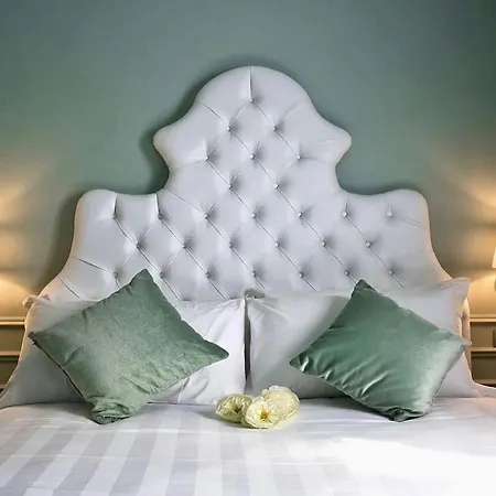 Oda ve Kahvaltı Aquamare, Boutique 2*