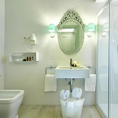 Aquamare, Boutique Oda ve Kahvaltı 2*