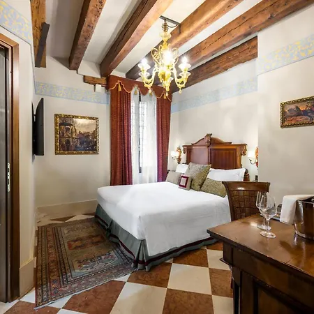 Palazzo Priuli 4* Venezia