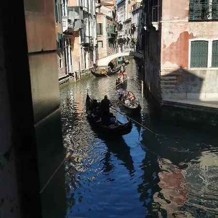 Ca' Canal View San Marco 492 Wi-fi Fibre Apartment *