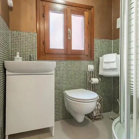 Ca' Falier Blue - 10 Min From Train And Bus Station Apartment Venice