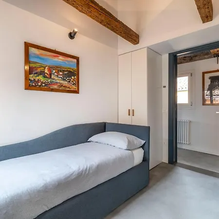 Lilia's Loft *