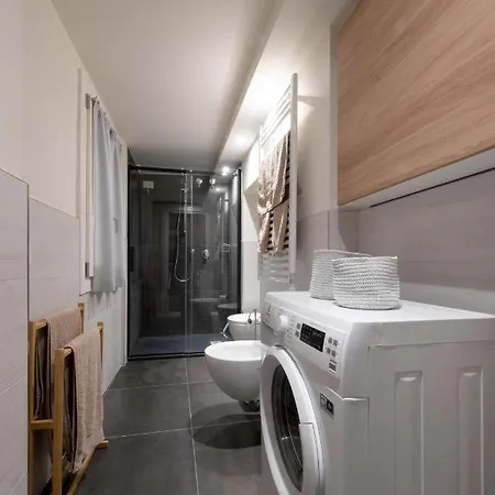 Apartment - Rialto 4 *