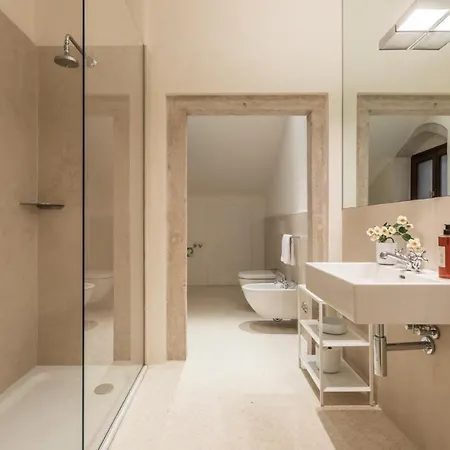 Scaleter - A Fine Luxury In Palazzo With Canal View *