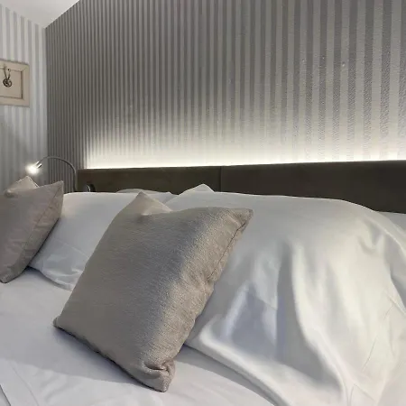 San Lio Tourist House 2*