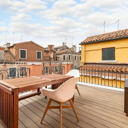Lilia's Loft *
