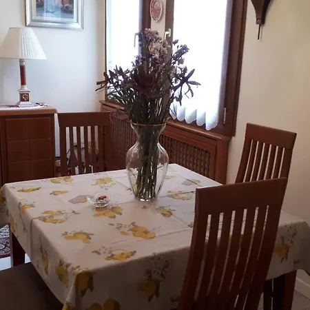 L'aura Veneziana Apartment *