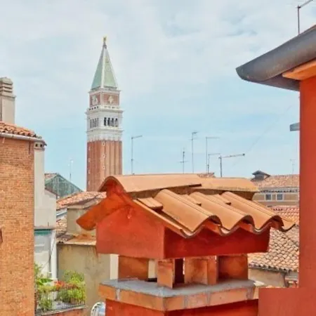 On The Roofs To Piazza San Marco - Venezia