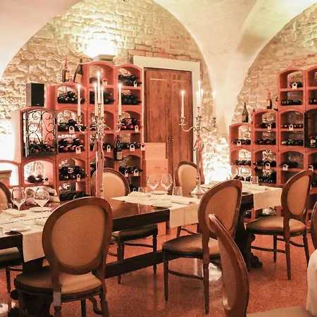 Ai Reali - Small Luxury Of The World 4*