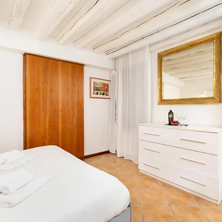 Superior In Via Garibaldi By Bricola Appartamento
