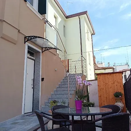Arcobaleno Mestre-venezia Guest house *