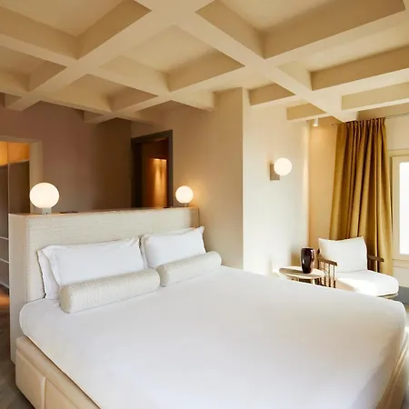 Dei Dragomanni Hotel 4*