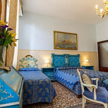 Art Dreams البندقية