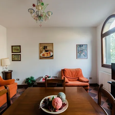 Ca' Muneghe, Spazioso E Luminoso Apartment