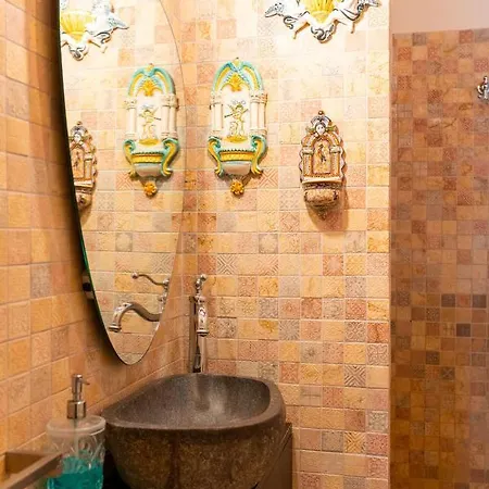 Casa Manina Sul Ponte - Your Private Canal View Apartment